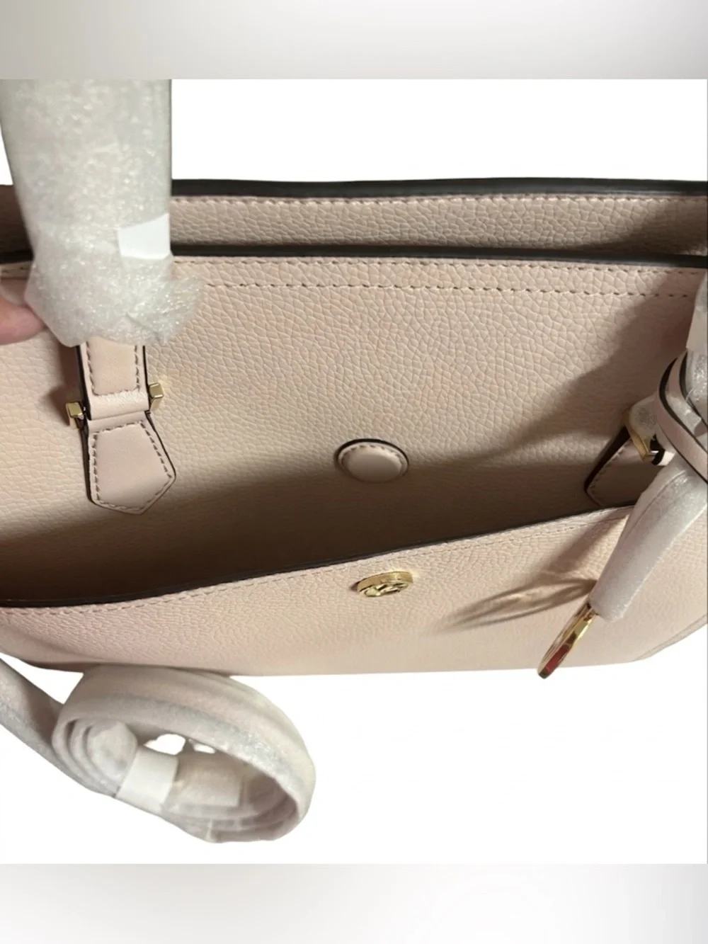 New Michael Kors Maisie Large Pebbled Leather tote, clutch purse not included.